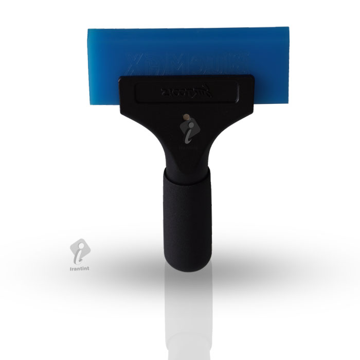 کاردک نصب کاور دسته دار بلند برای نصب حرفه ای کاور استفاده میشود.