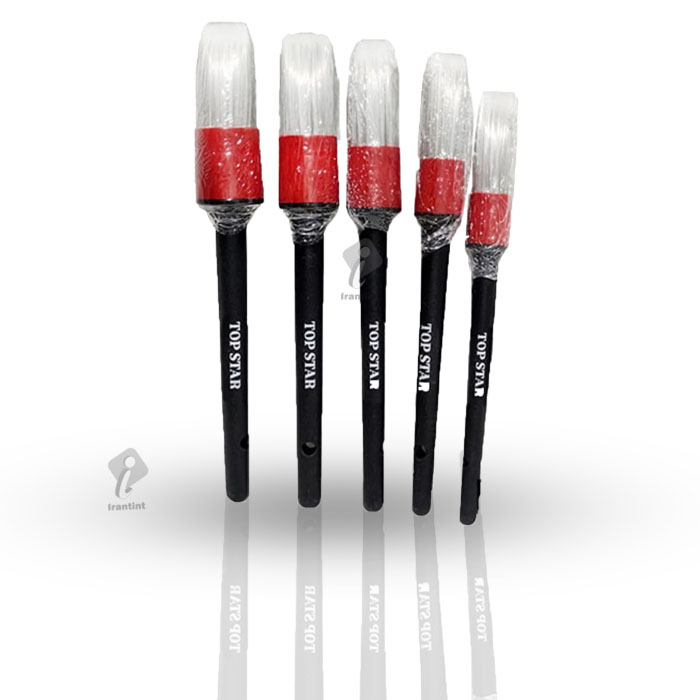 برس دیتیلینگ یا برس صفرشویی برای تمیز کردن نقاط مختلف خودرو استفاده میشود